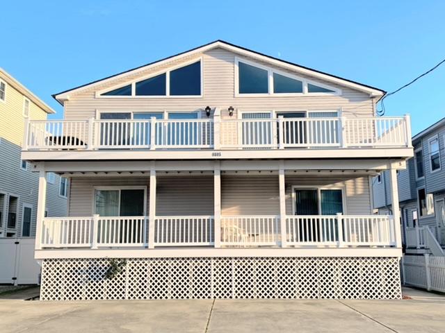 Long & Foster Vacation Rentals-6605 Central Avenue North-image-1