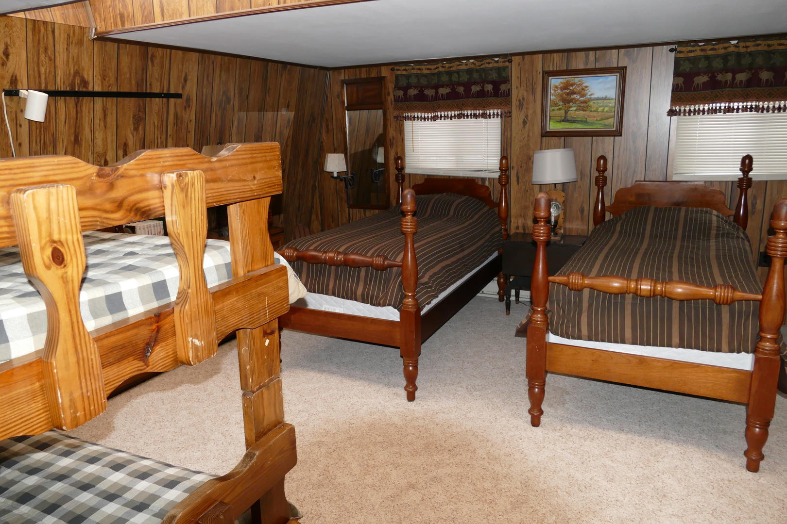 Bunk Room BR2