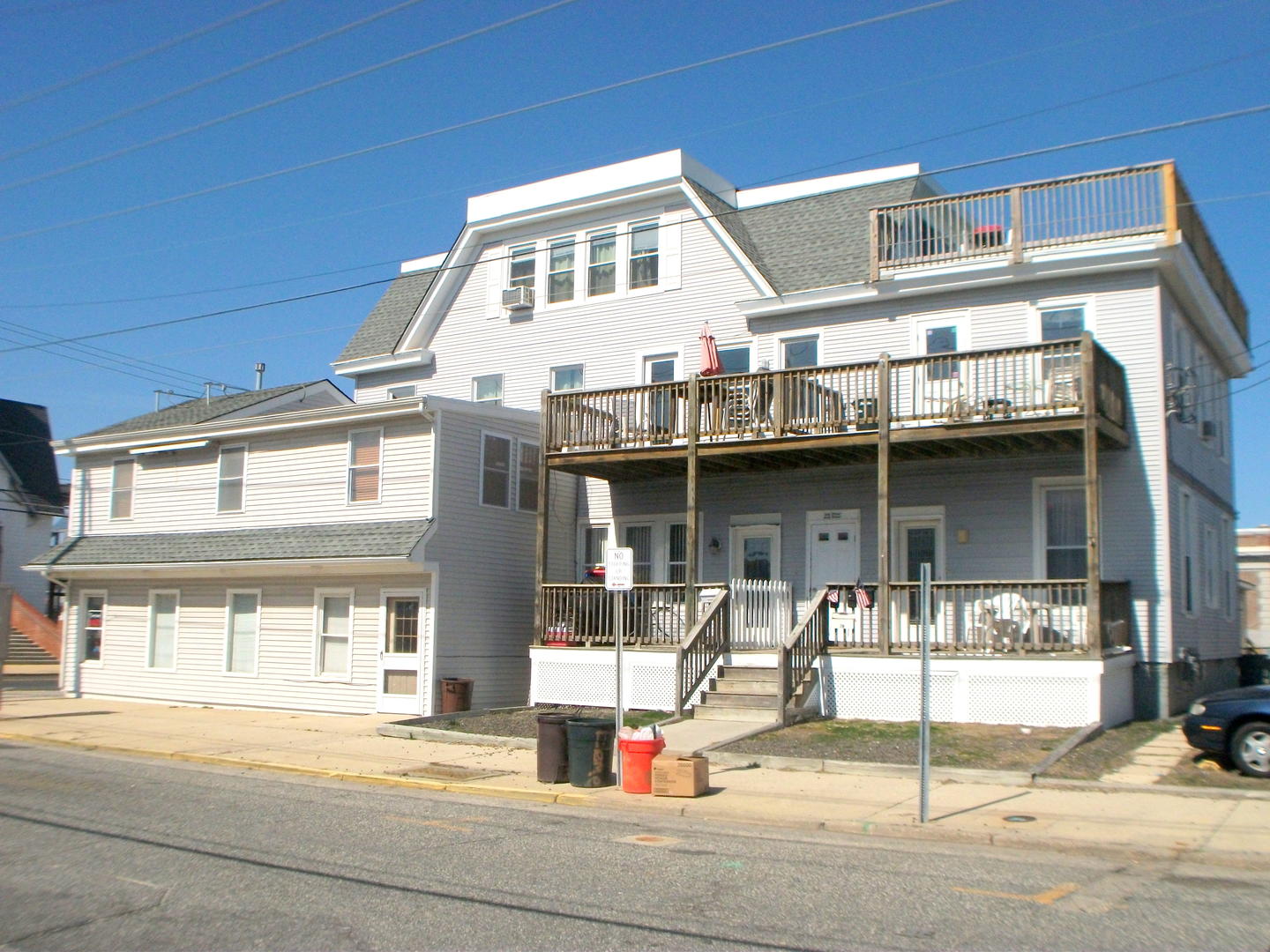 Long & Foster Vacation Rentals-4315 Landis Avenue Unit 2E-image-1