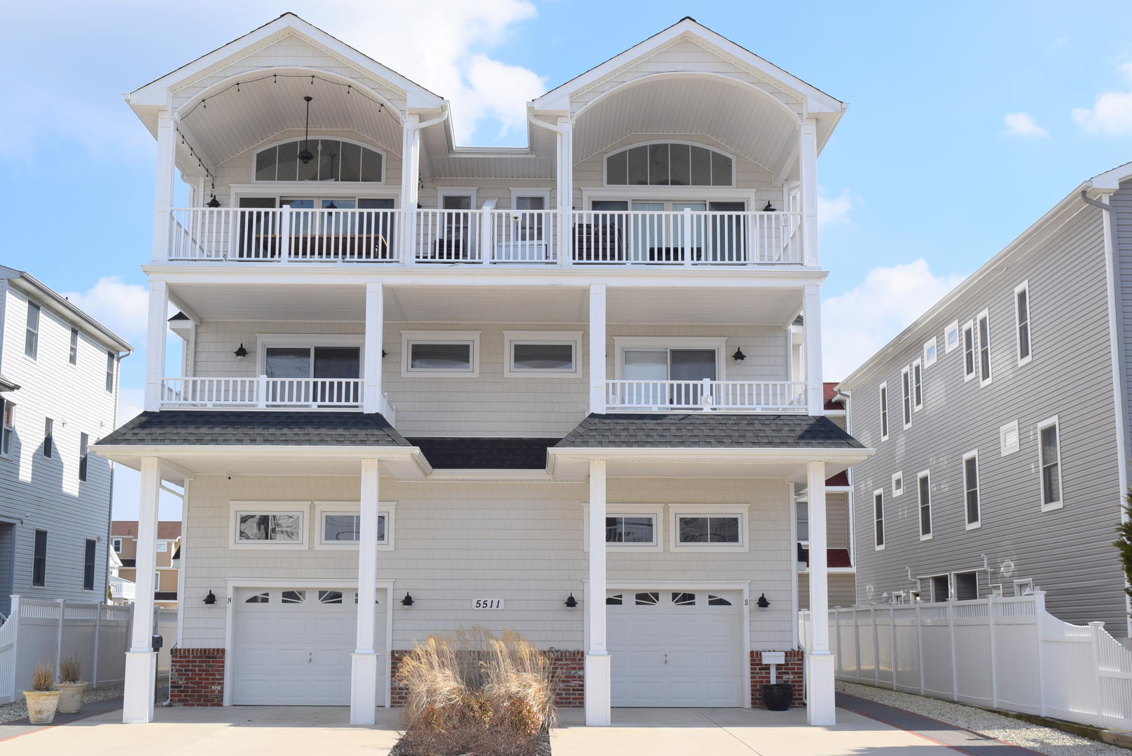Long & Foster Vacation Rentals-5511 Central Avenue North-image-1