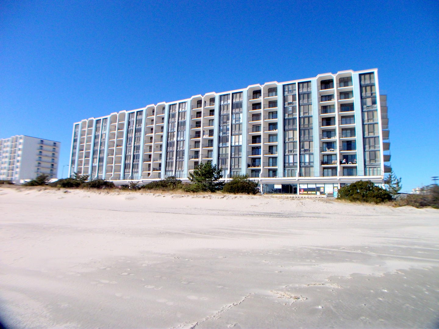 Long & Foster Vacation Rentals-3500 Boardwalk 715N-image-1