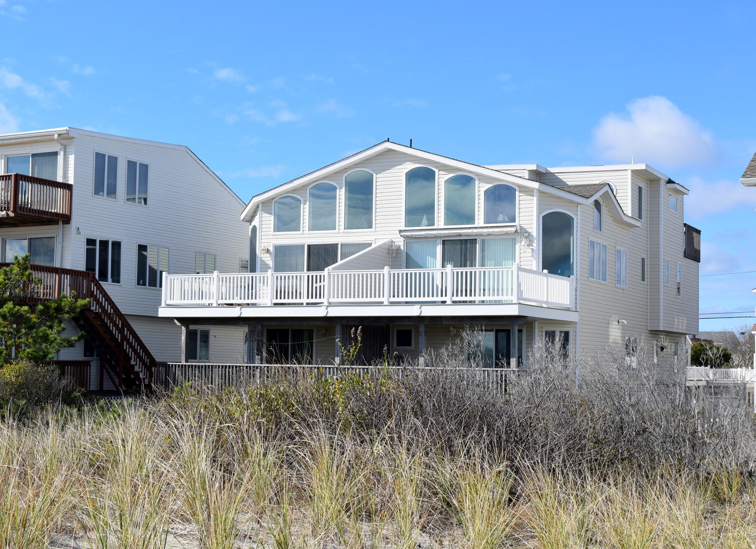 Long & Foster Vacation Rentals-6505 Pleasure Avenue North-image-1