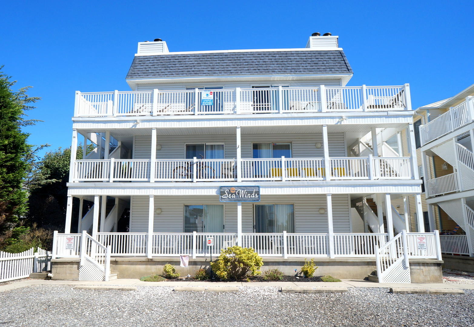 113 37th Street 3B | Sea Isle City, NJ | Long & Foster Vacation