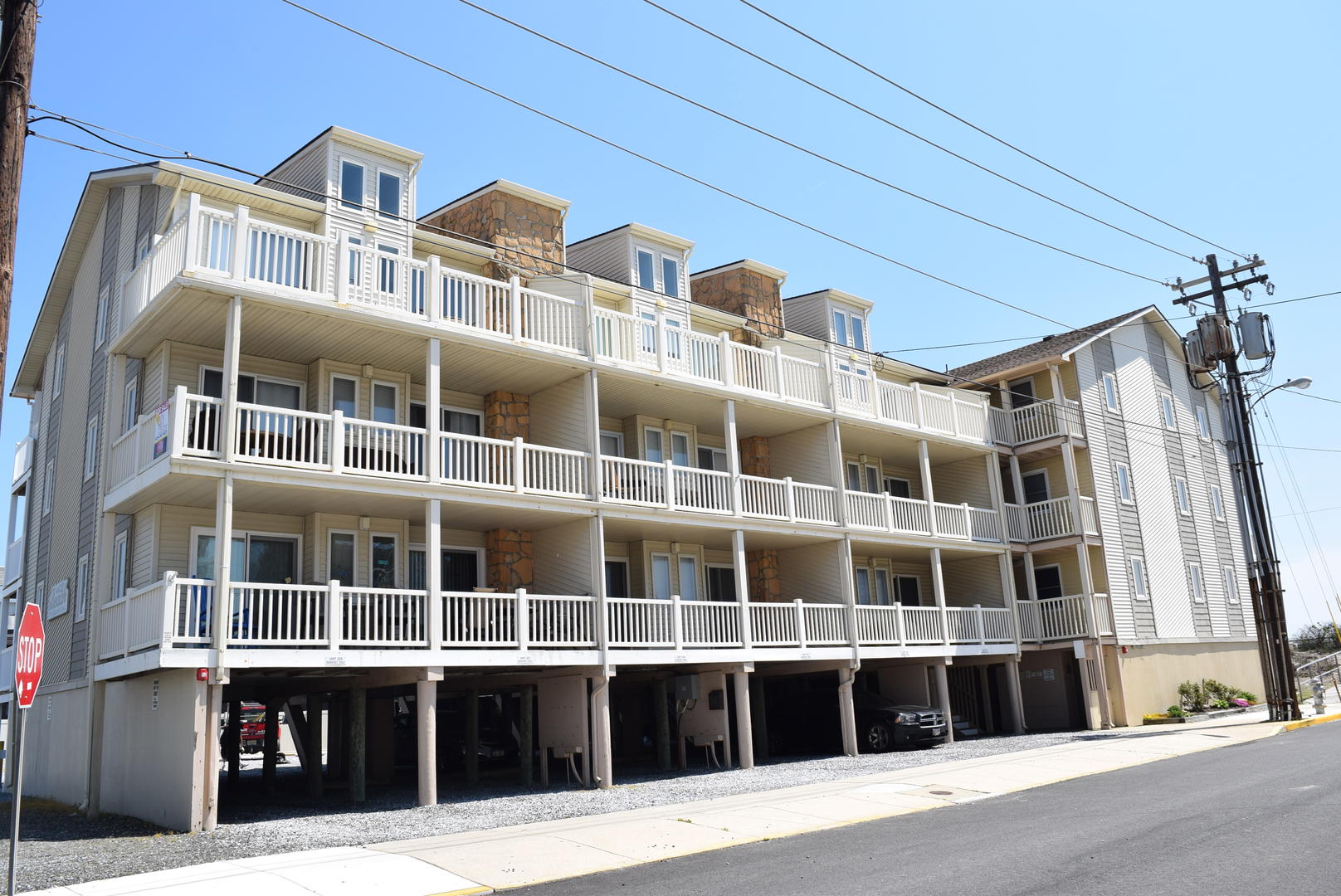 4400 Beach #306 Sea Isle City, NJ Long Foster Vacation Rentals