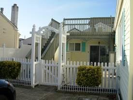 Long & Foster Vacation Rentals-108 E Atlanta Avenue - 2nd Floor-image-1