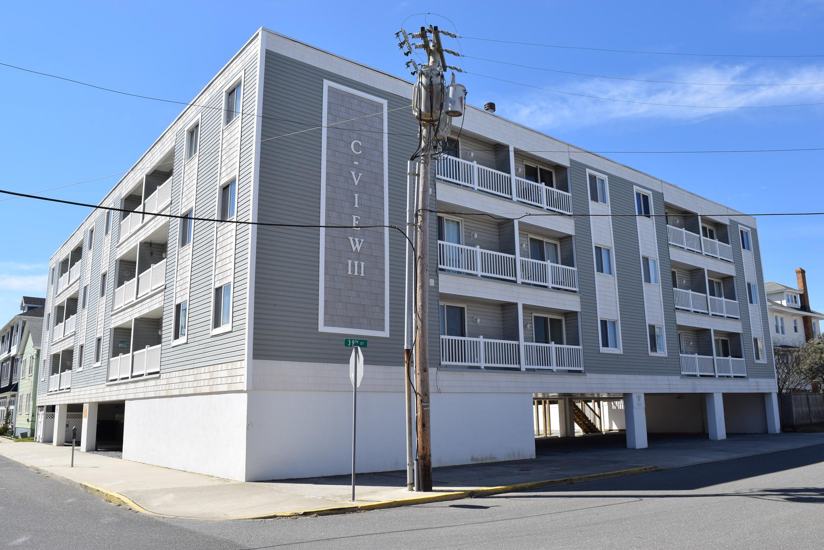 Long & Foster Vacation Rentals-3900 Pleasure Avenue #206-image-1