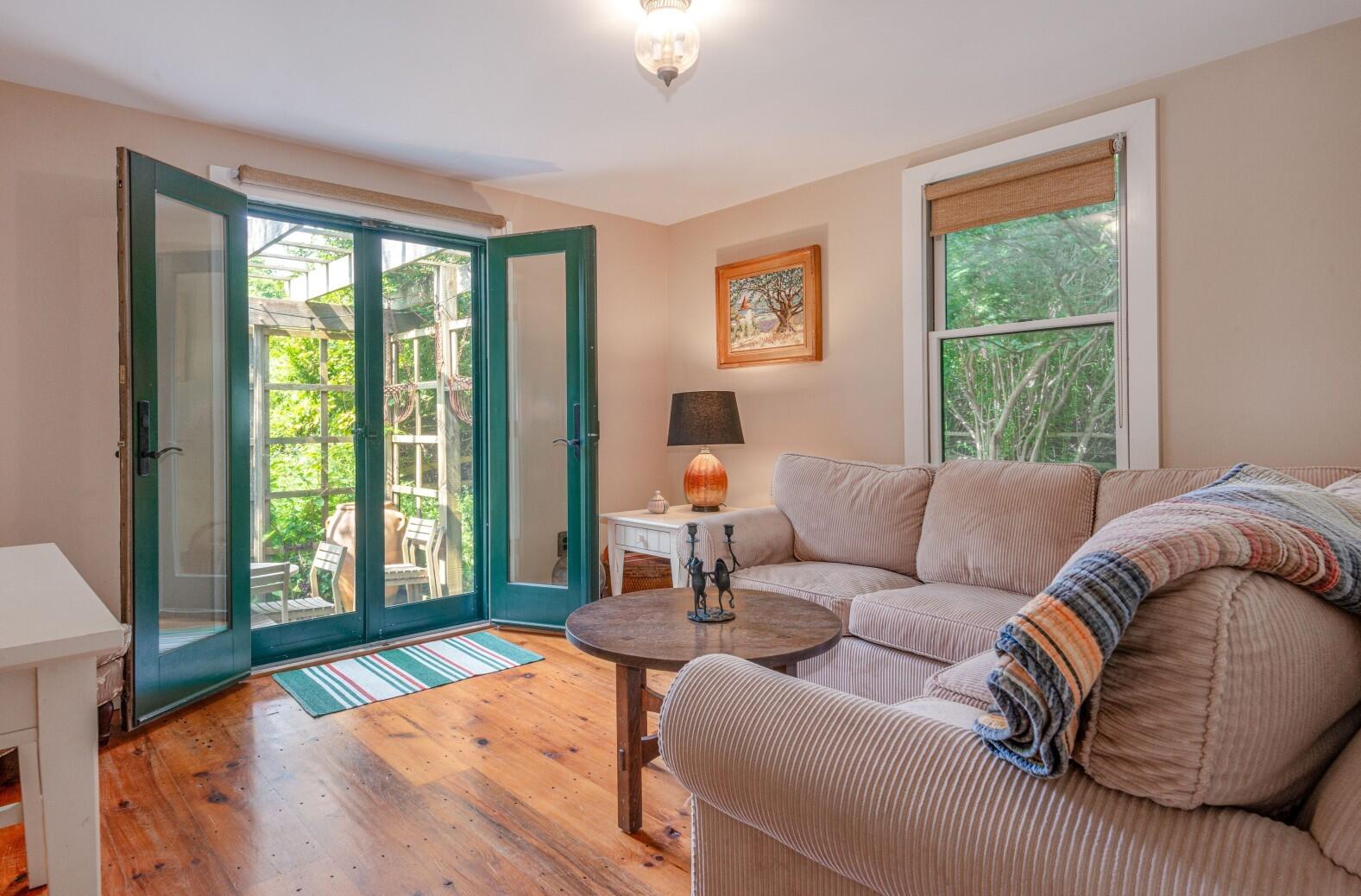 56 Meadow View Drive — photo 9
