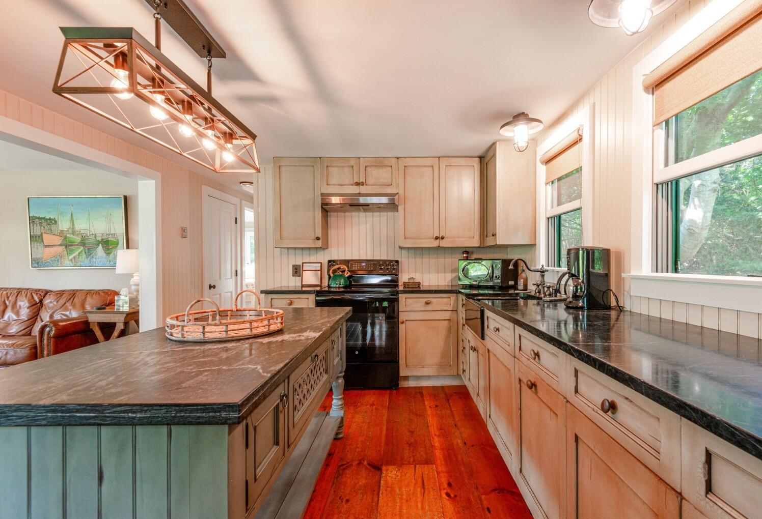 56 Meadow View Drive — photo 7