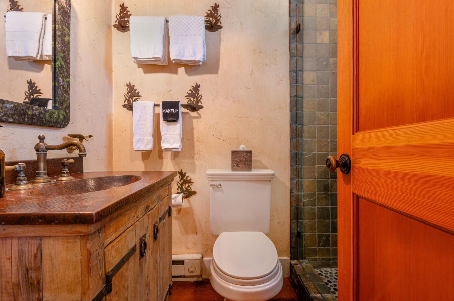 56 Meadow View Drive — photo 32