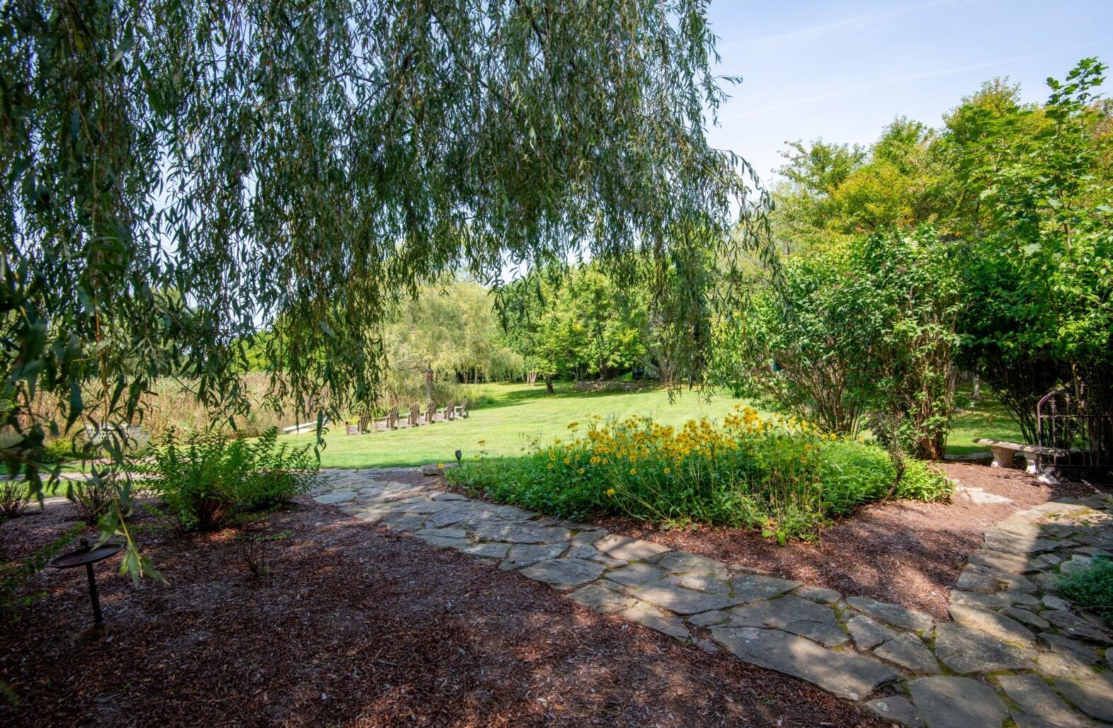 56 Meadow View Drive — photo 42