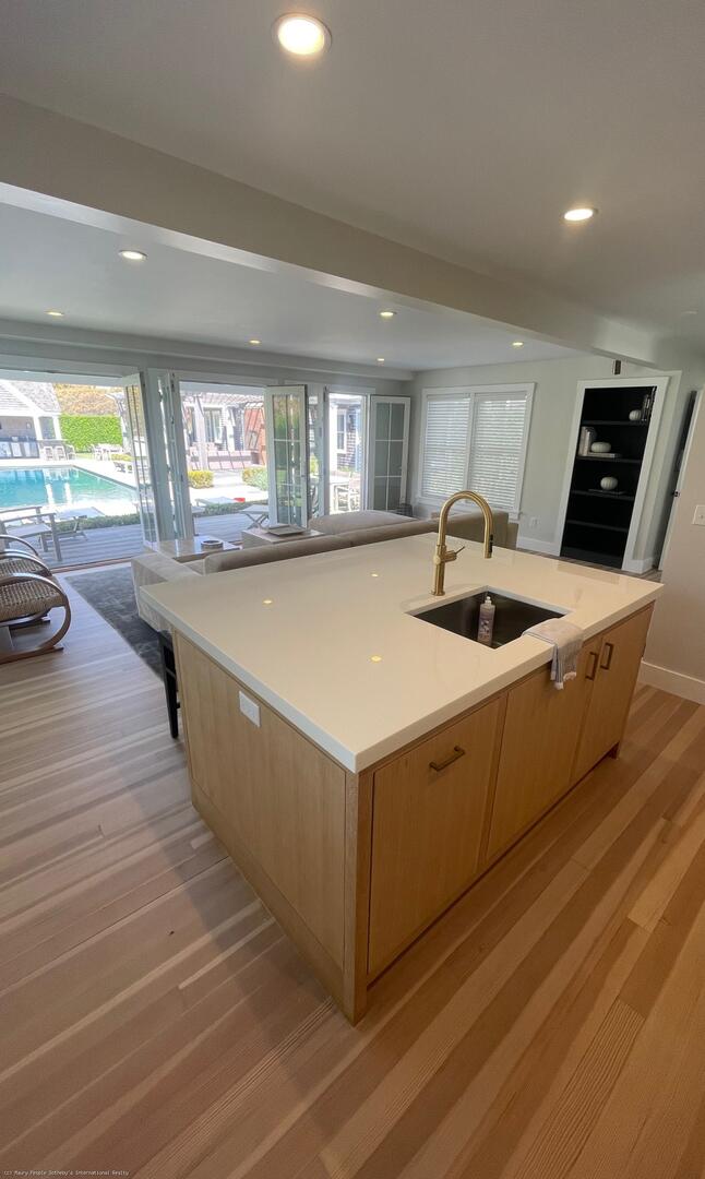 21 Woodbine Street — photo 29