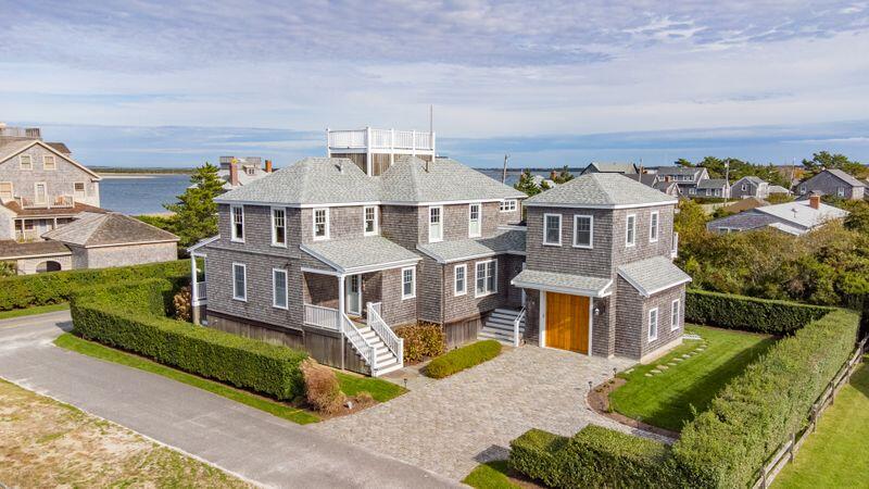 2 Sandy Drive