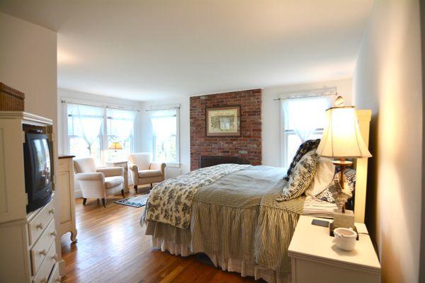 26B North Beach Street — photo 10