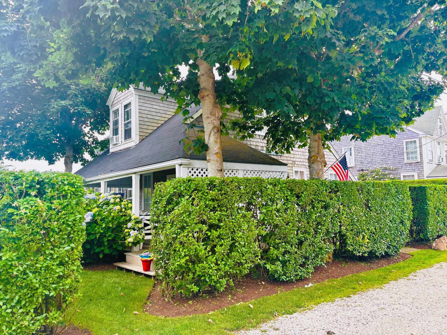 2 Magnolia Street