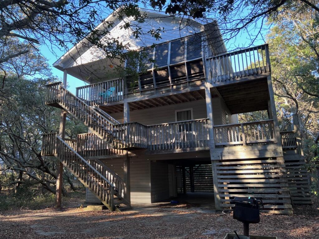 Featured Property Duck Duck Newf