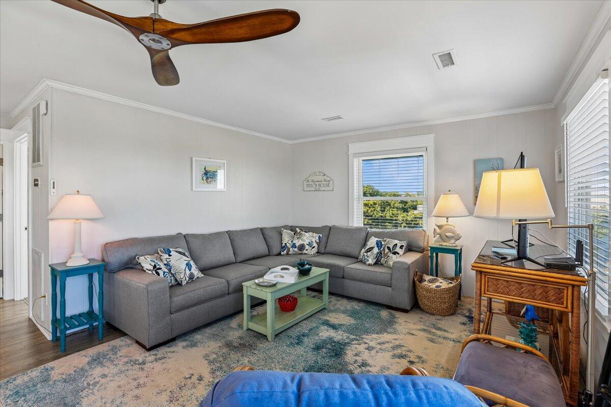 The Blue Crab Cottage 4