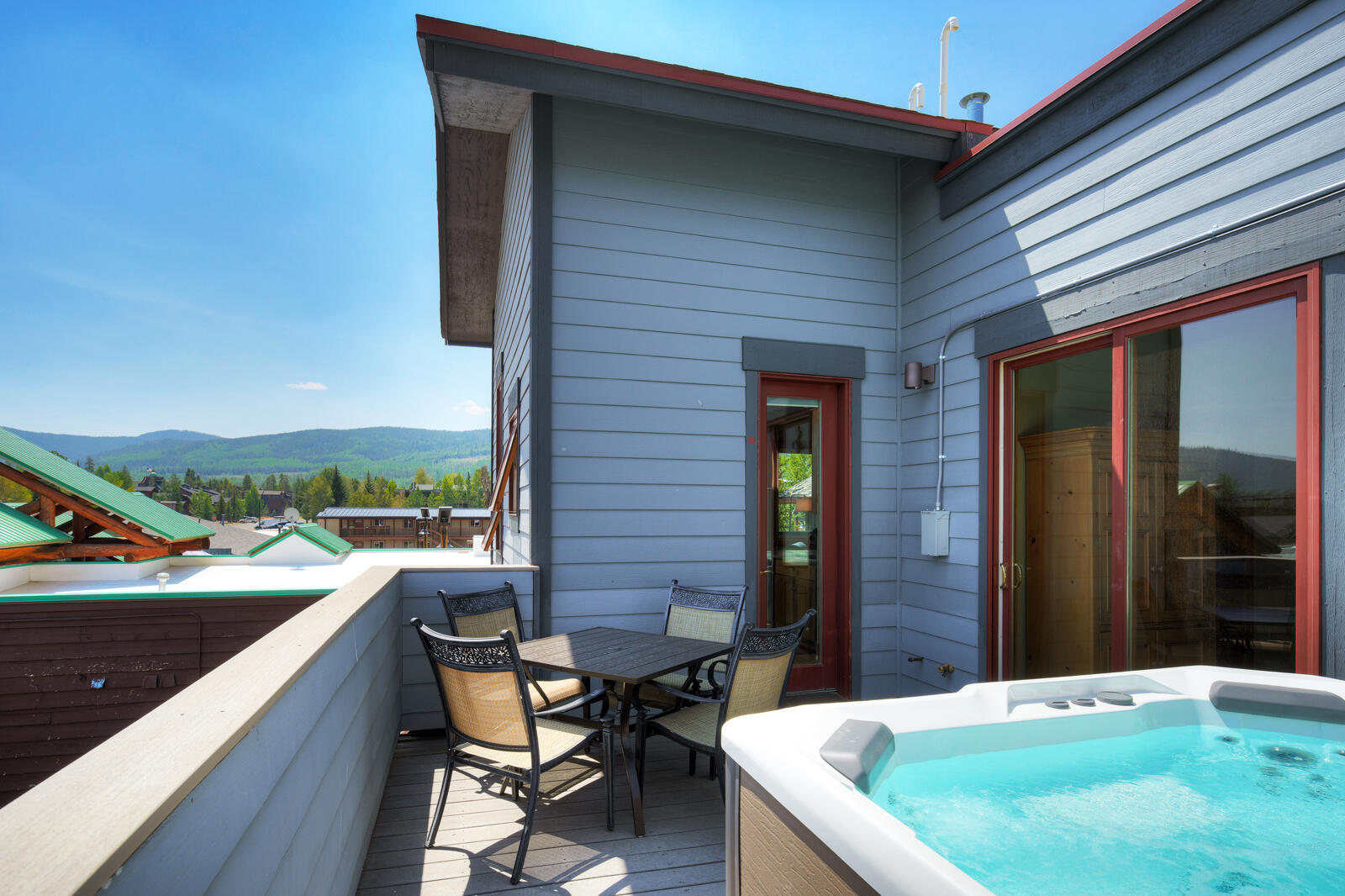 OMC Private Hot Tub