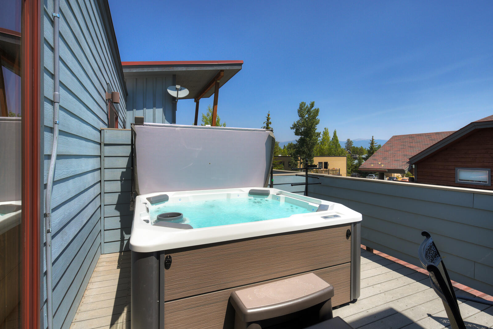 OMC Private Hot Tub