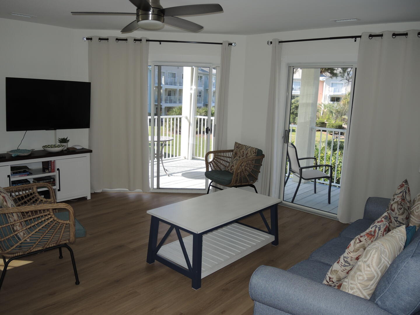 1204M · 1 Bedroom/1 Bath Villa