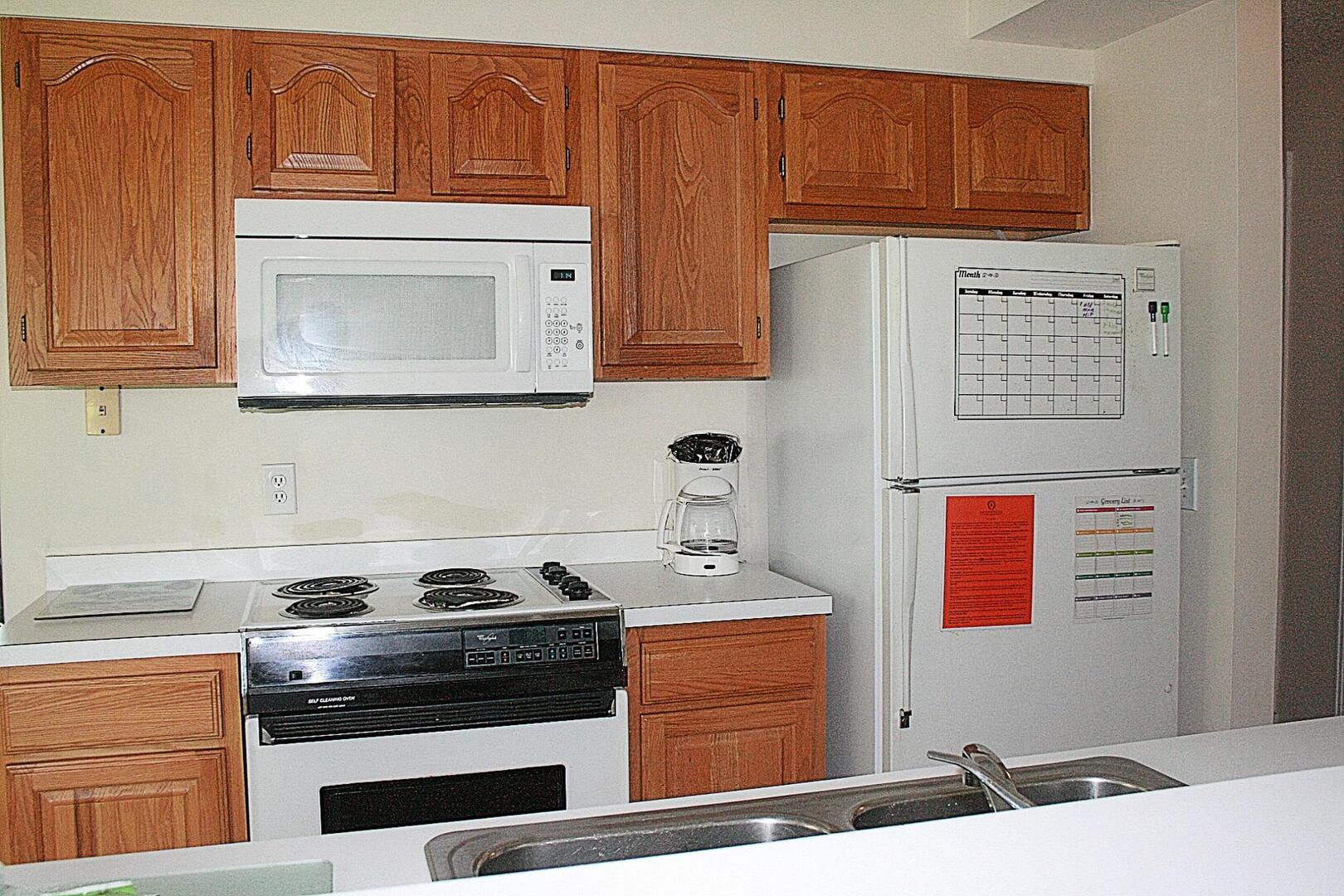 Full Kitchen, 2 Bedrooms, 2 Bathrooms, Golf Resort, Close to Beach in Calabash, NC (104)