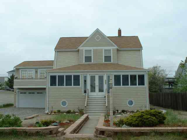 212 Atlantic Ave. Down, Seabrook, NH