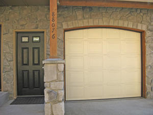 Front Entrance (88076 E Alpenglow Lane)