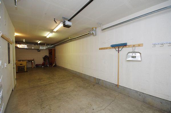 Heated 2Car Tandem Garage