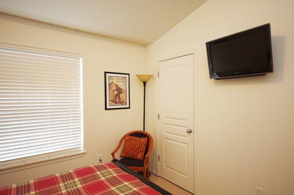 Guest Bedroom Tv