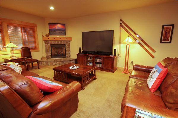 Living Room Gas Fireplace and 72 Flatscreen Tv