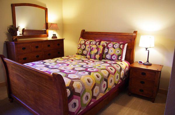 Guest Room with Queen Bed