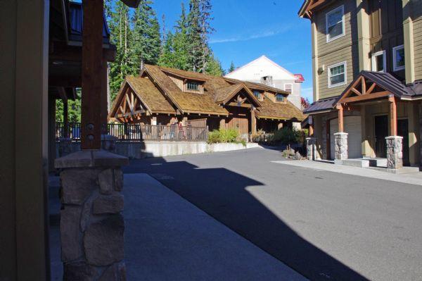 Steps Away from the Clubhouse! 