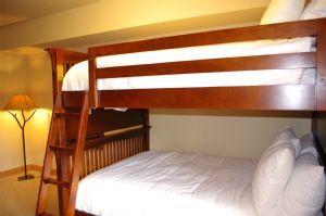 Private Den (Double Over Double Bunk Bed)