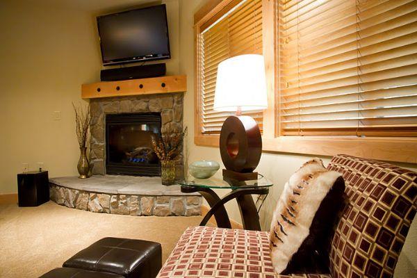 Gas Fireplace & TV in Living Area 