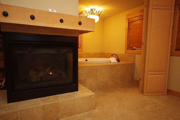 Master Bedroom Jacuzzi and Gas Fireplace