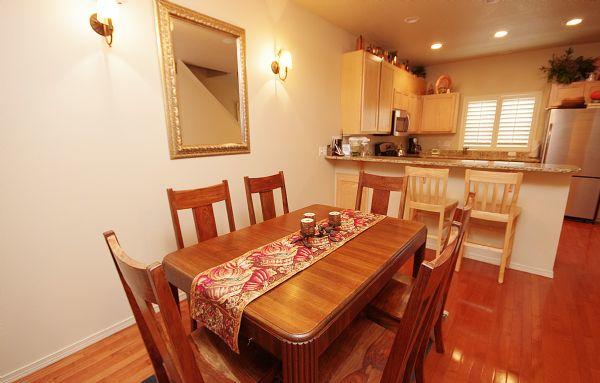 Dining Room Table and Breakfast Bar