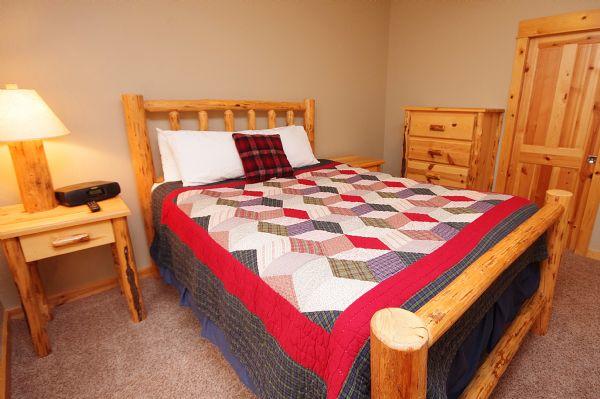 Guest Bedroom with Queen Bed