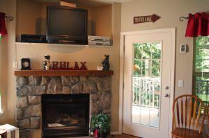 Living Room TV and Gas Fireplace