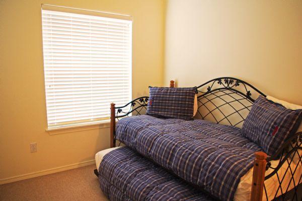 Open Loft (Twin Bed with Twin Trundle) 