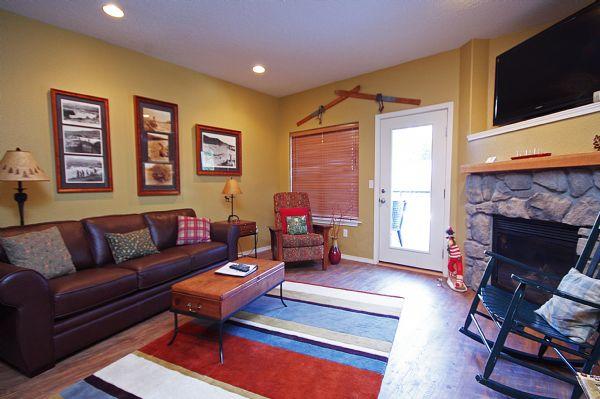 Living Room (Sofa Sleeper) with Tv and Gas Fireplace