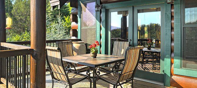 Deck Dining - Lower Deck