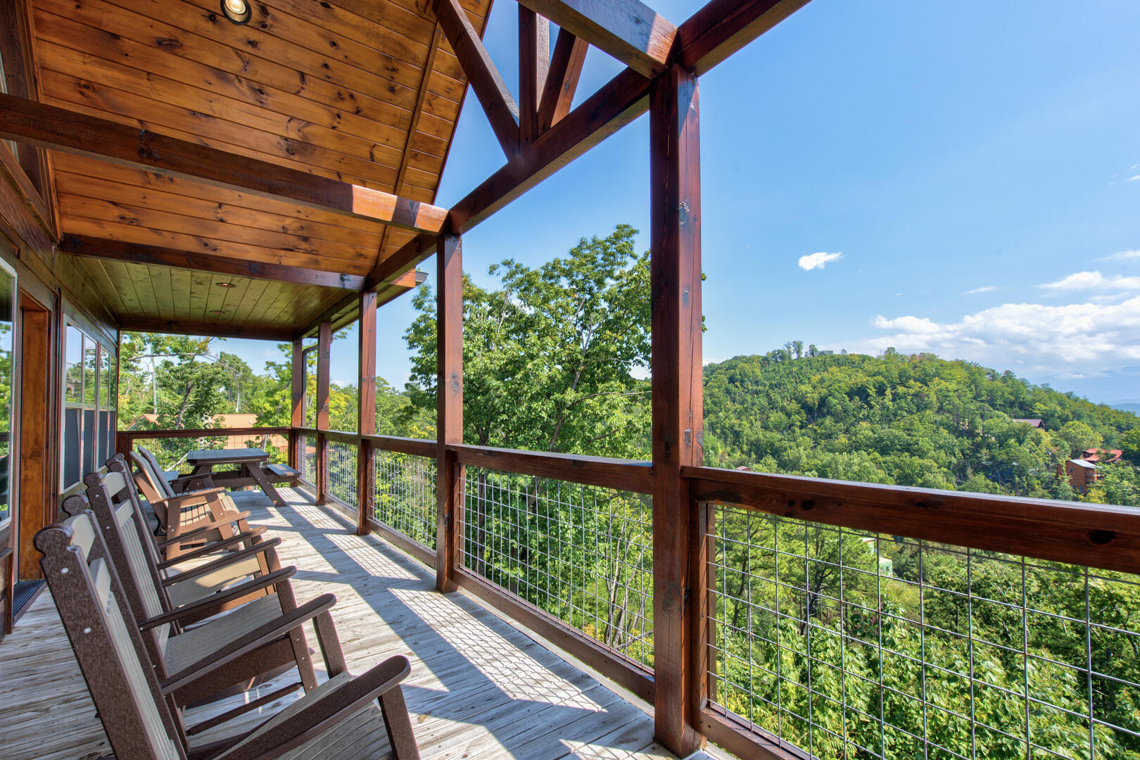 Majestic View | Photo 25