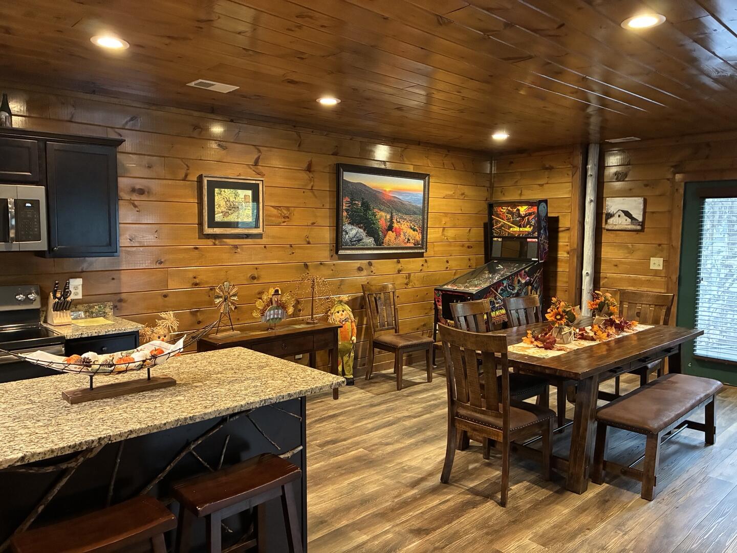 Bear Paws Up | Photo 10