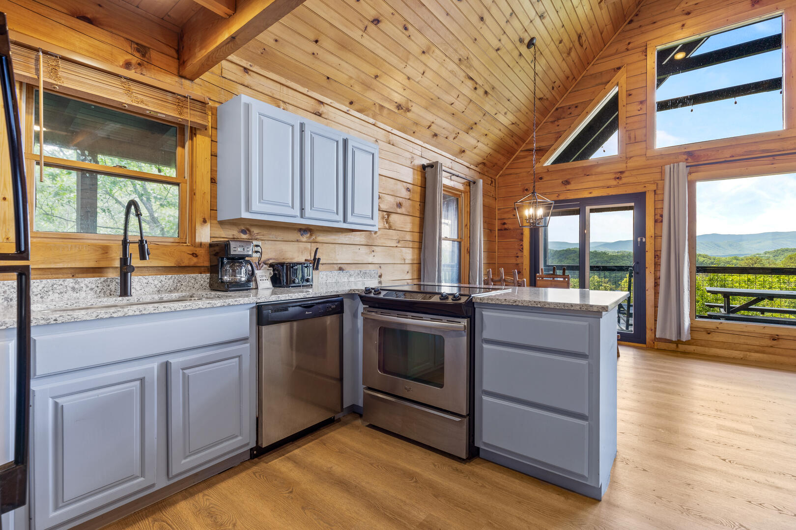 High Hopes | Photo 7