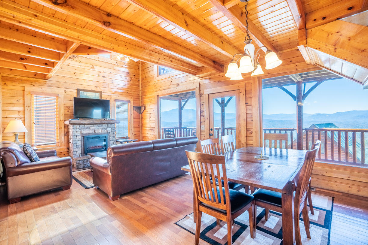 Top of the World | Photo 11