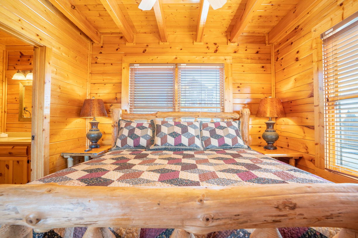 Top of the World | Photo 14