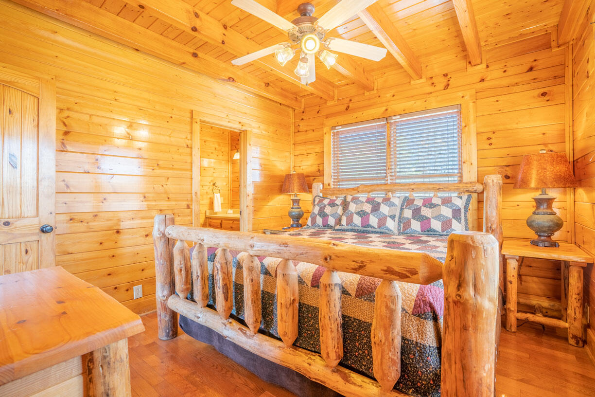 Top of the World | Photo 15