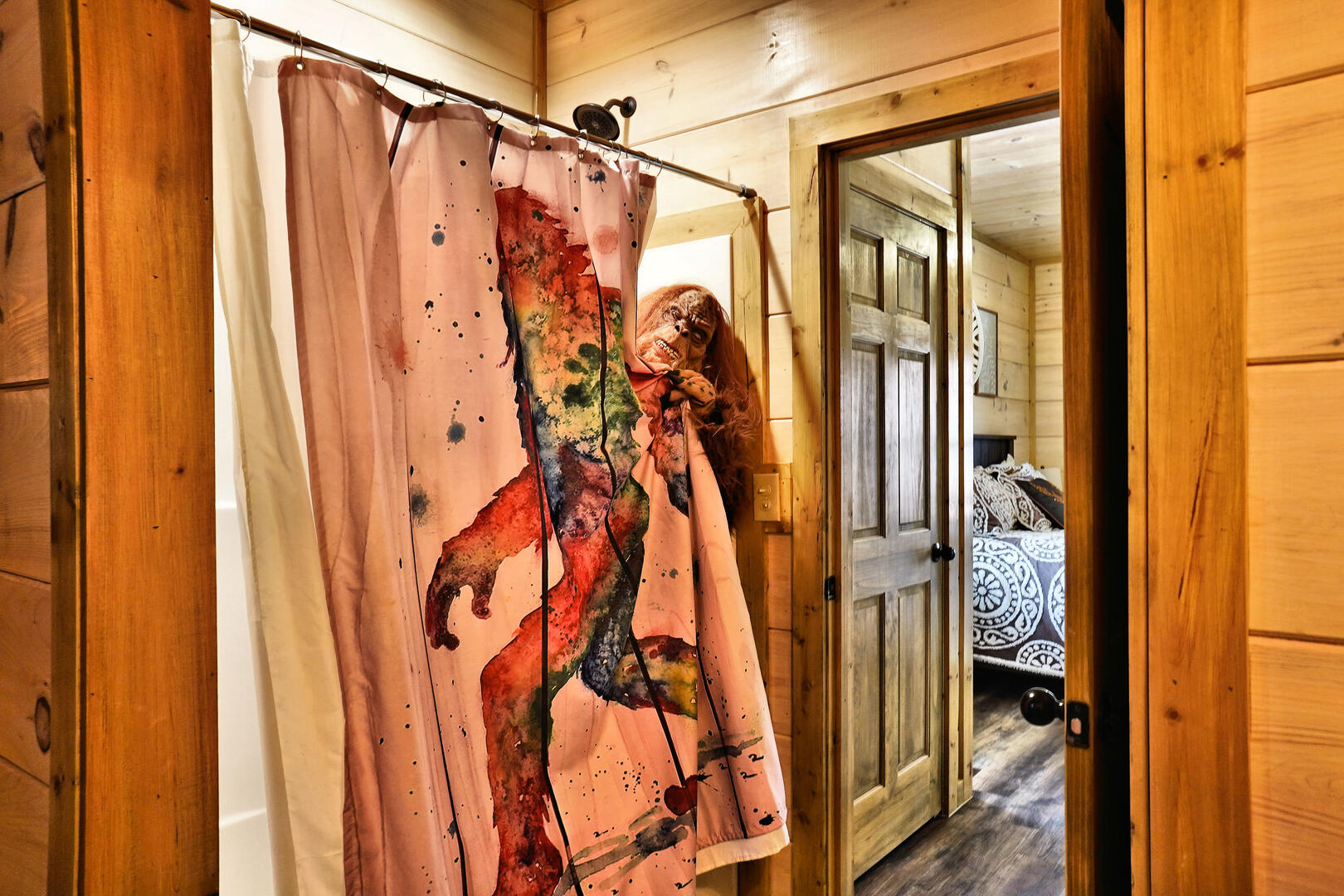 Sasquatch Inn | Photo 75