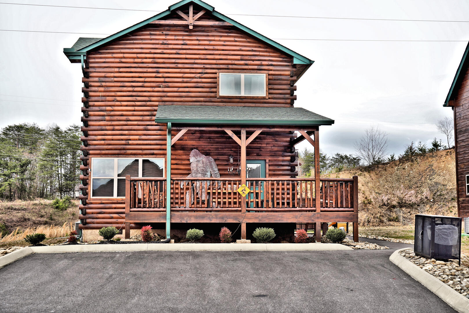 Sasquatch Inn | Photo 280