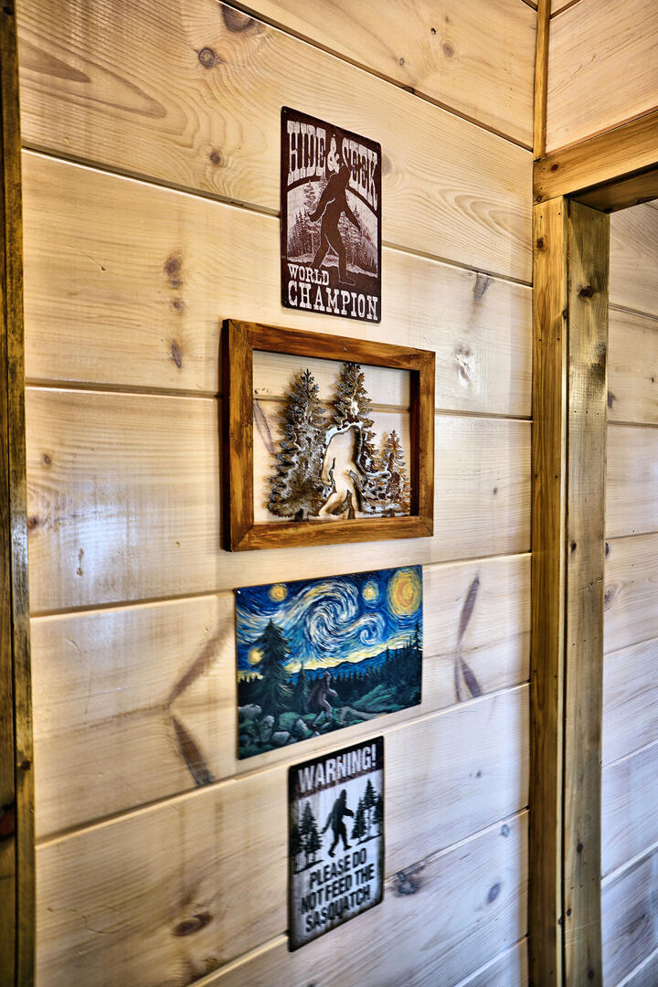 Sasquatch Inn | Photo 70