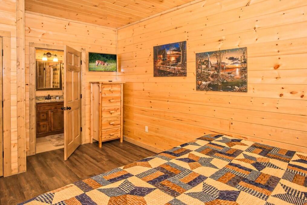 All Bear Paws | Photo 101